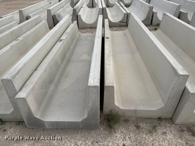 image for item EP0866 (11) concrete feed bunks