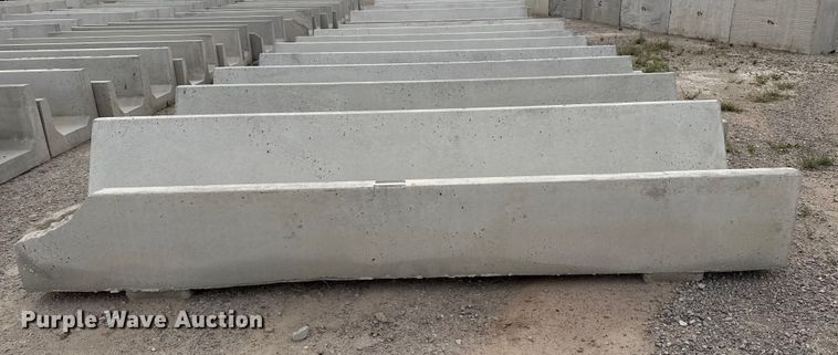 image for item EP0868 (8) concrete feed bunks