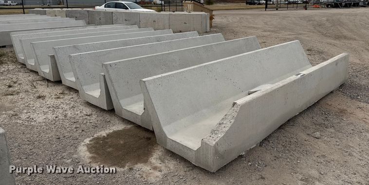 image for item EP0868 (8) concrete feed bunks