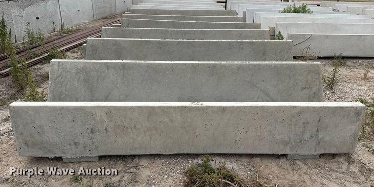 image for item EP0869 (11) concrete feed bunks