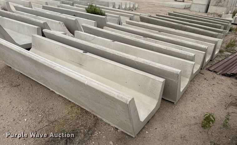 image for item EP0869 (11) concrete feed bunks
