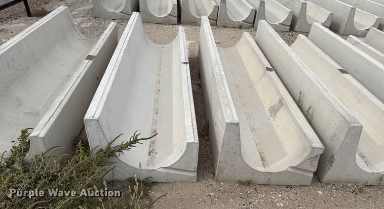 image for item EP0870 (9) concrete feed bunks