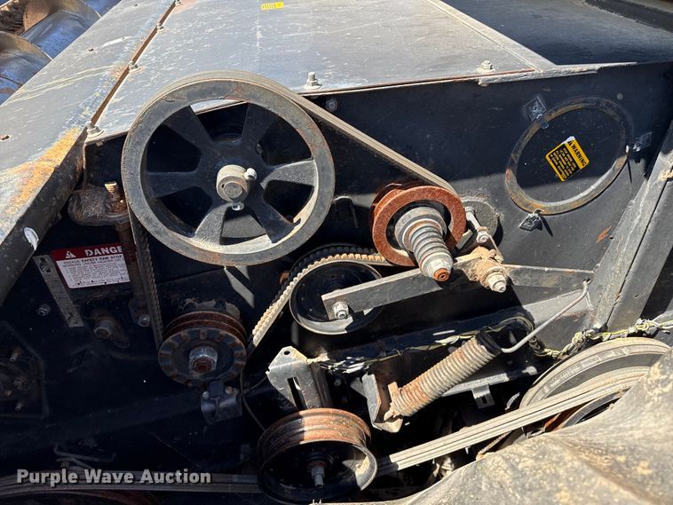 image for item EP0878 1985 Gleaner L3 combine