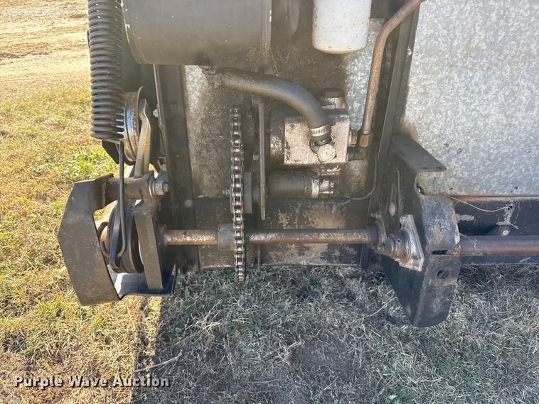 image for item EP0878 1985 Gleaner L3 combine