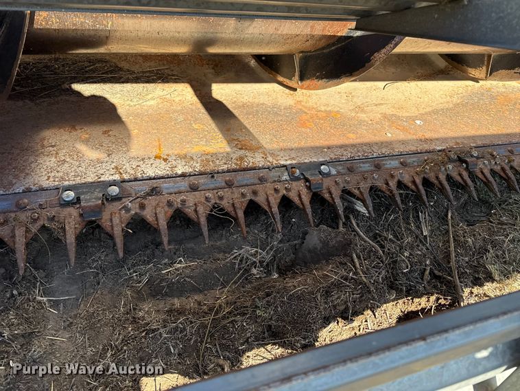 image for item EP0878 1985 Gleaner L3 combine