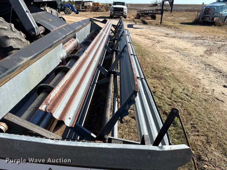 image for item EP0878 1985 Gleaner L3 combine