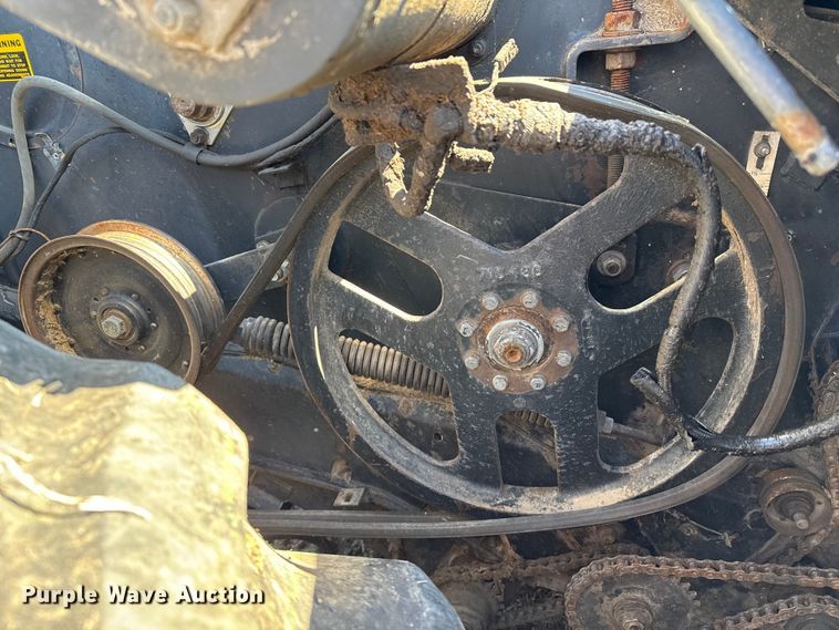 image for item EP0878 1985 Gleaner L3 combine