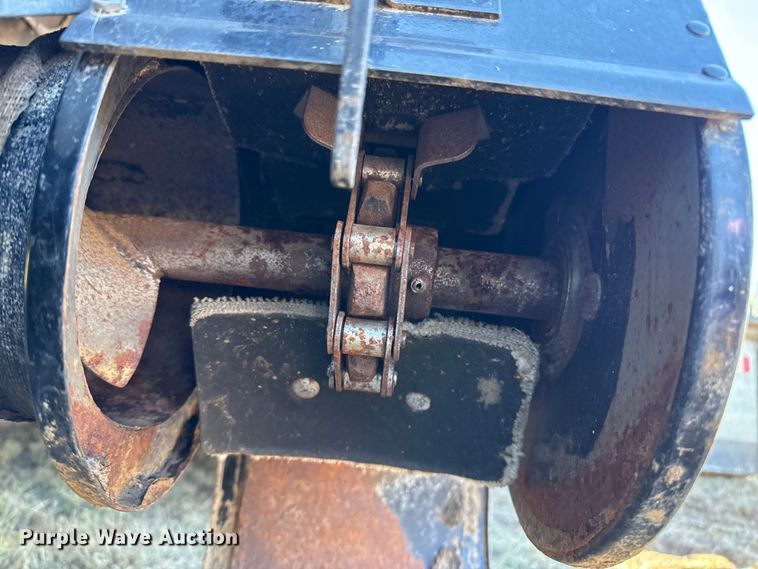 image for item EP0878 1985 Gleaner L3 combine