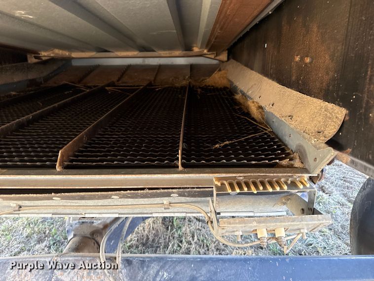 image for item EP0878 1985 Gleaner L3 combine