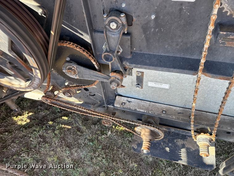 image for item EP0878 1985 Gleaner L3 combine
