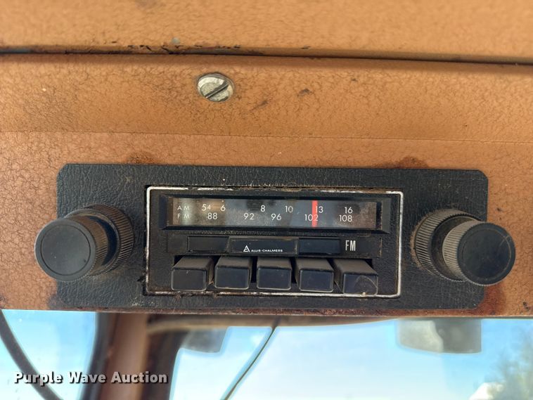 image for item EP0878 1985 Gleaner L3 combine