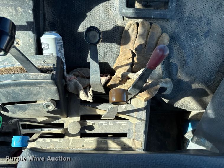 image for item EP0879 Ford TW-25 tractor