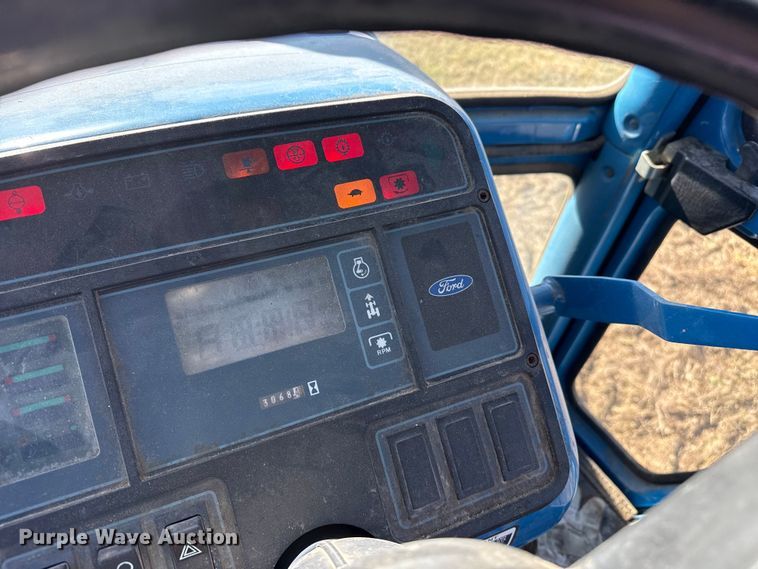 image for item EP0879 Ford TW-25 tractor