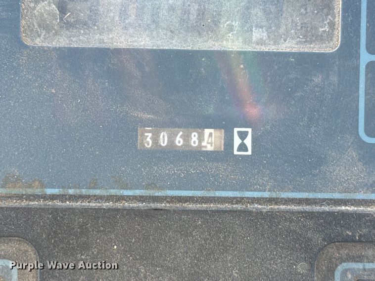 image for item EP0879 Ford TW-25 tractor