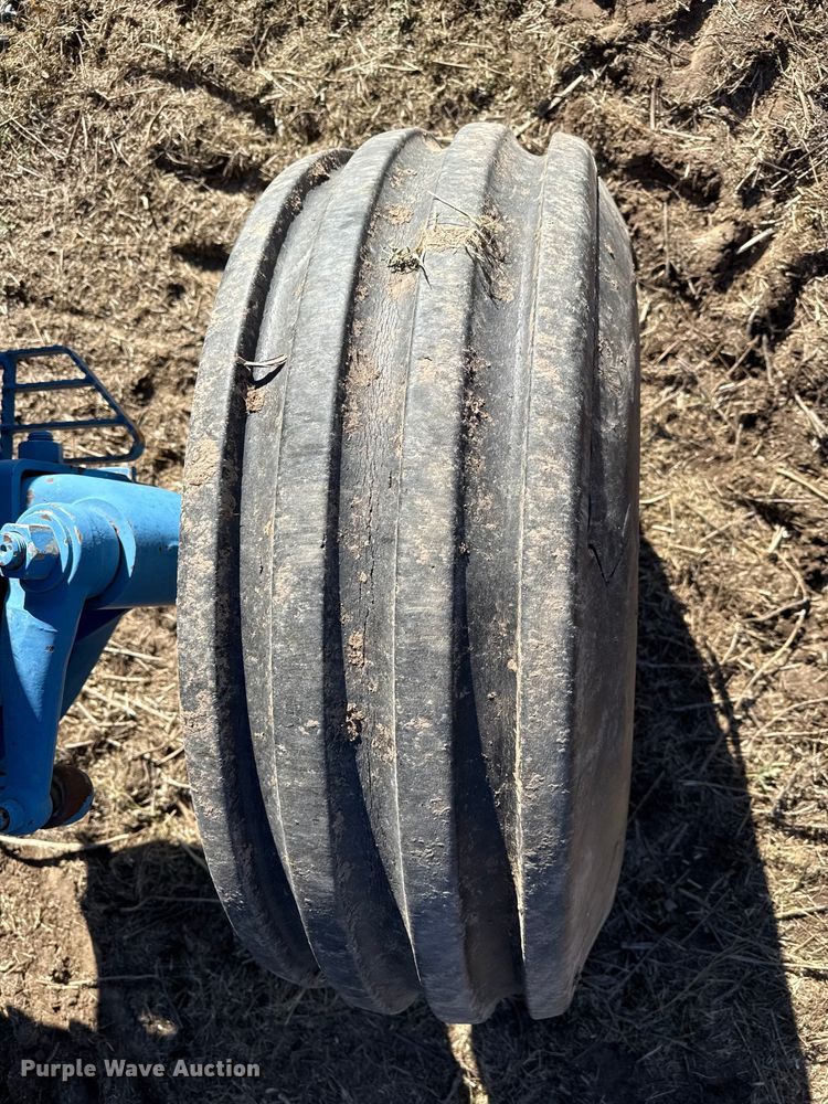 image for item EP0879 Ford TW-25 tractor