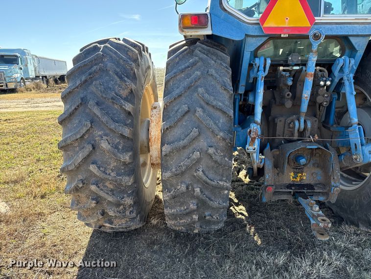 image for item EP0879 Ford TW-25 tractor