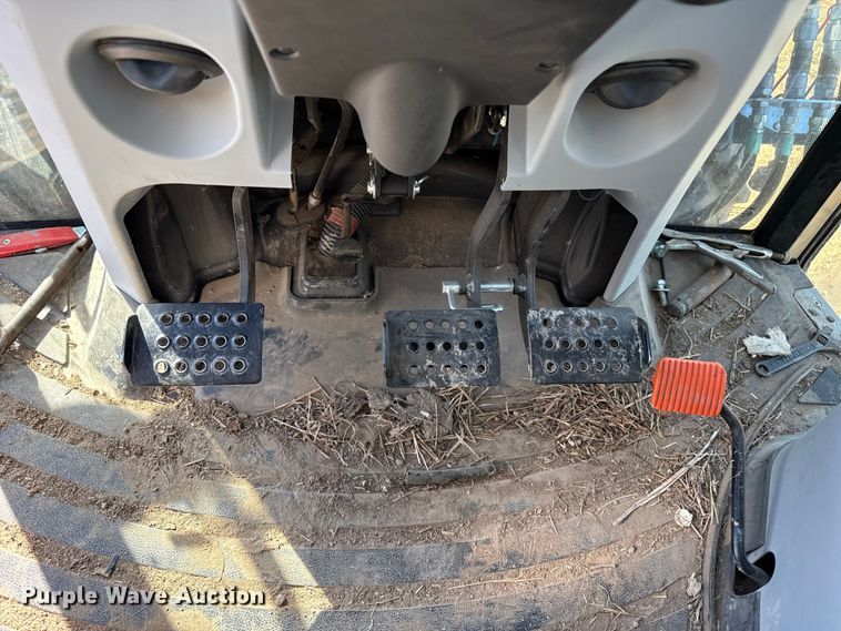 image for item EP0881 2023 New Holland Powerstar 75 MFWD tractor