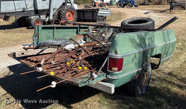 image for item EP0883 Pickup truck bed trailer