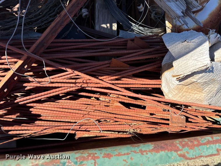 image for item EP0883 Pickup truck bed trailer