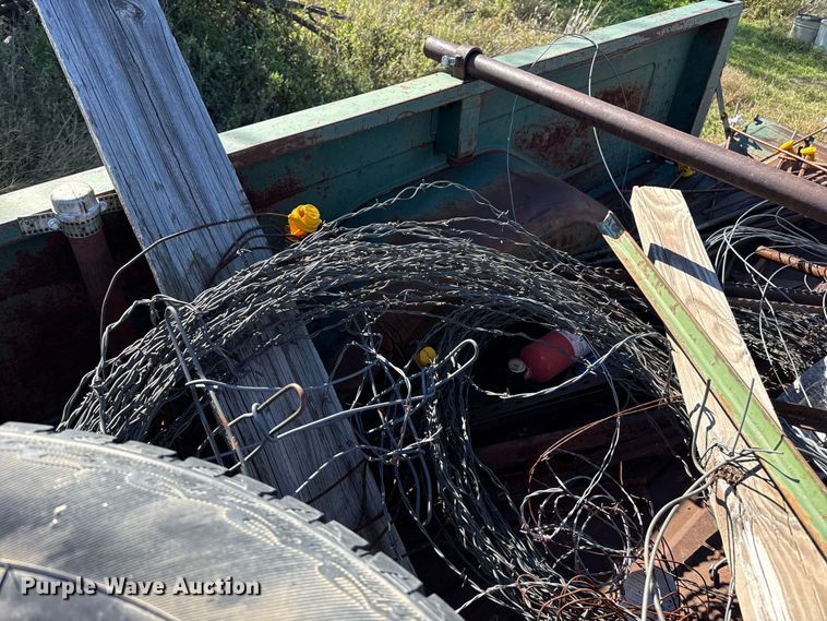 image for item EP0883 Pickup truck bed trailer