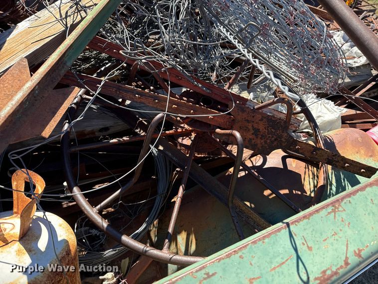 image for item EP0883 Pickup truck bed trailer