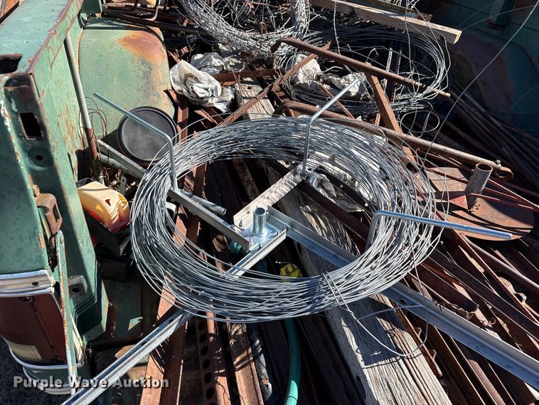 image for item EP0883 Pickup truck bed trailer