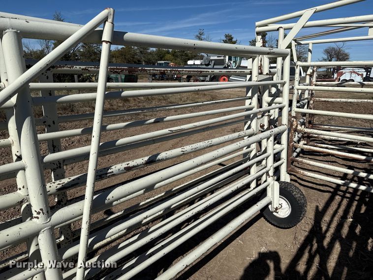 image for item EP0884 Wilson Mfg. portable corral