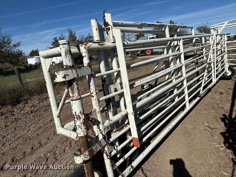 image for item EP0884 Wilson Mfg. portable corral