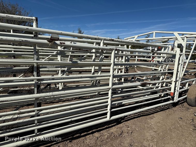 image for item EP0884 Wilson Mfg. portable corral