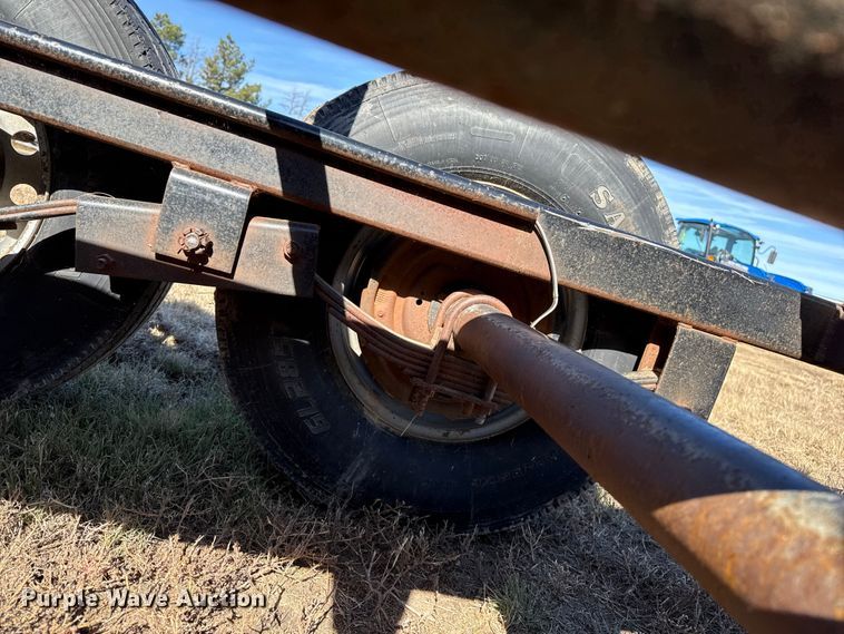 image for item EP0887 Hay Express 6 hay bale trailer