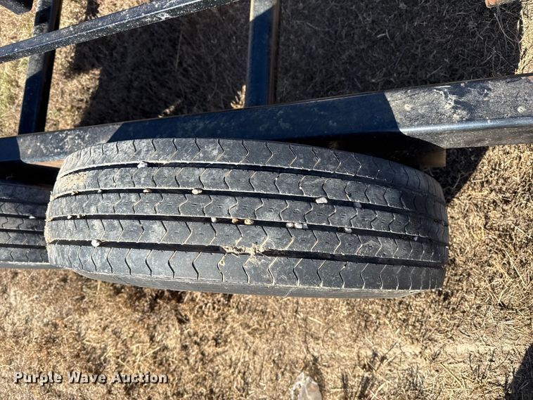 image for item EP0887 Hay Express 6 hay bale trailer