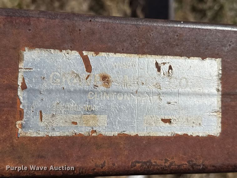 image for item EP0889 Grave hay bale mover