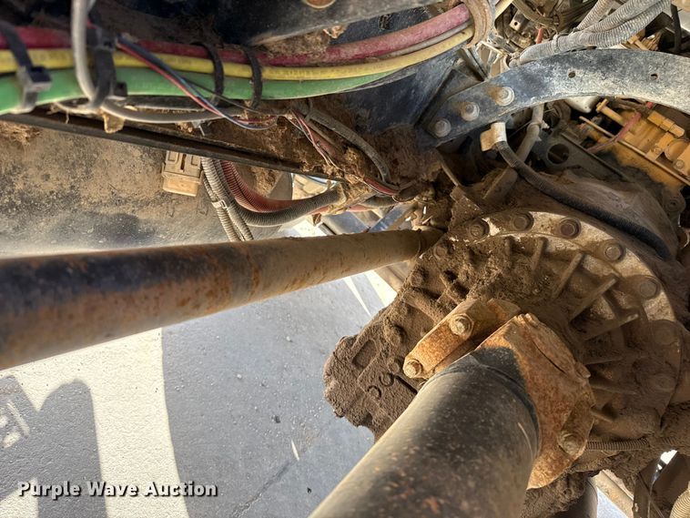 image for item EP0890 2006 Sterling L8500 feed mixer truck