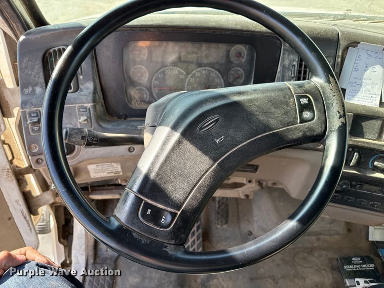 image for item EP0890 2006 Sterling L8500 feed mixer truck