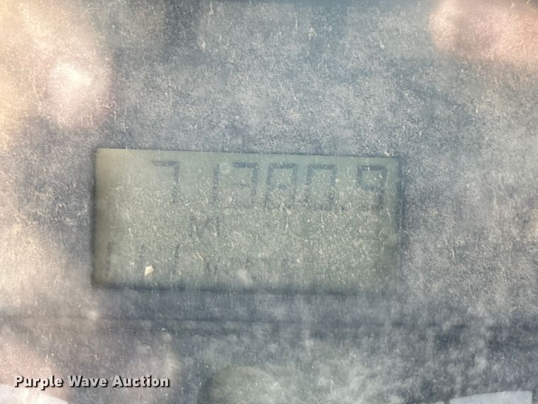 image for item EP0890 2006 Sterling L8500 feed mixer truck