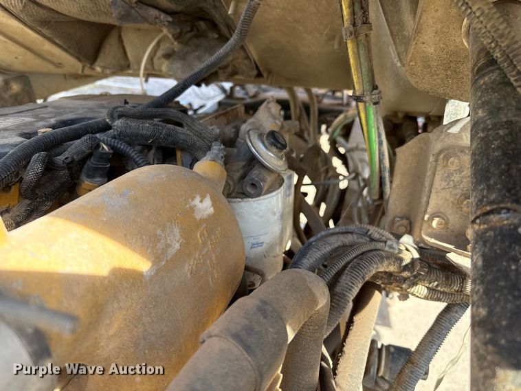 image for item EP0890 2006 Sterling L8500 feed mixer truck