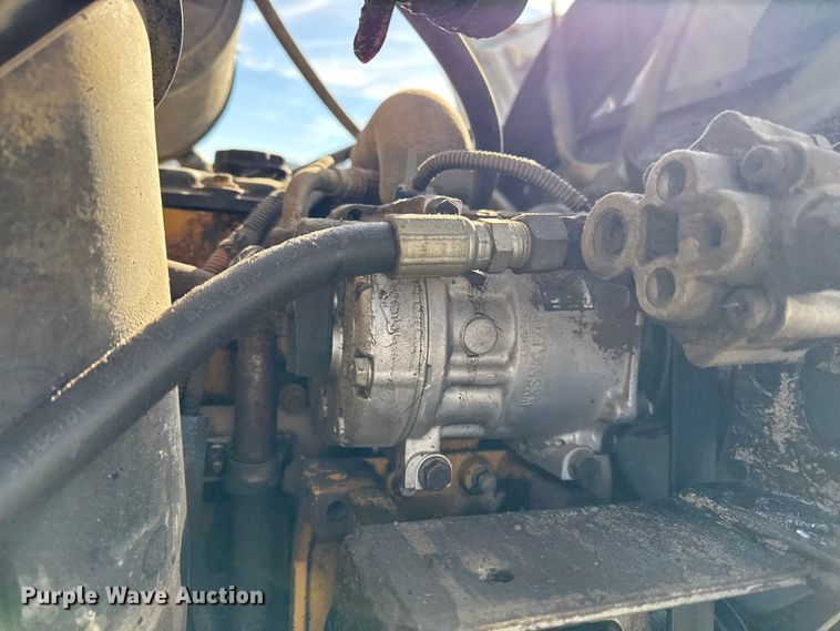 image for item EP0890 2006 Sterling L8500 feed mixer truck