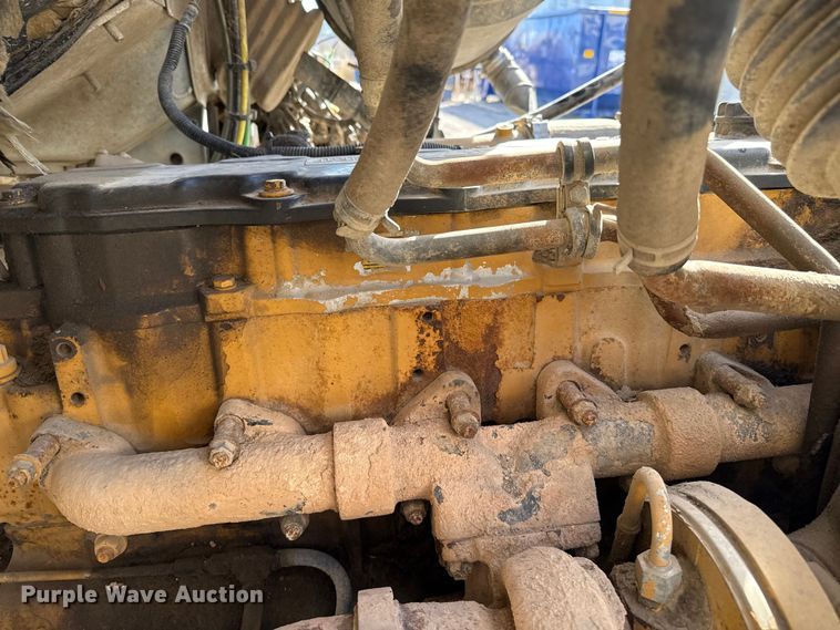 image for item EP0890 2006 Sterling L8500 feed mixer truck