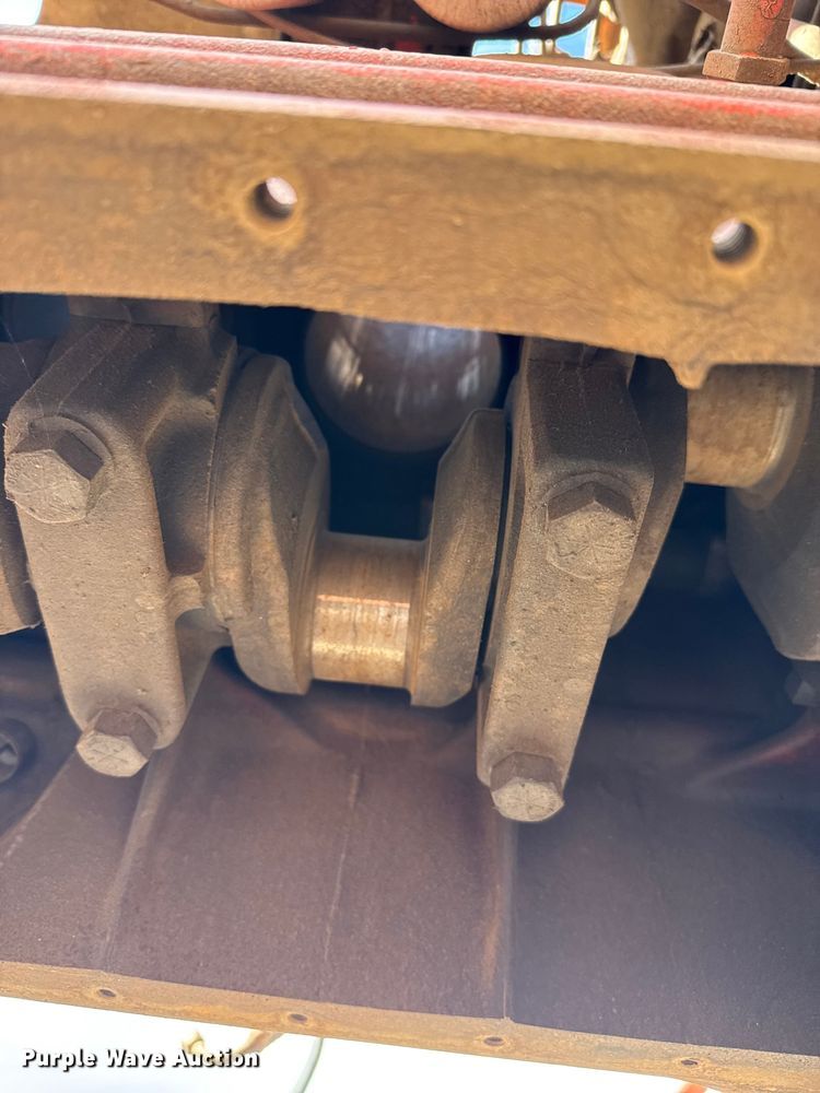 image for item EP0894 1973 Case 1175 tractor