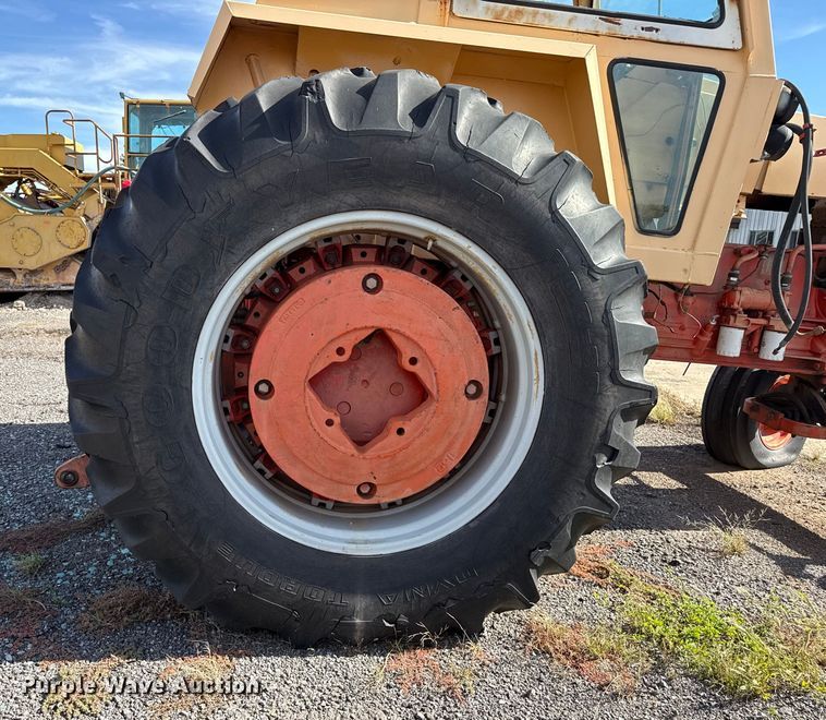 image for item EP0894 1973 Case 1175 tractor