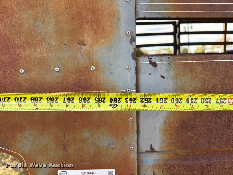 image for item EP0940 Turnbow livestock trailer
