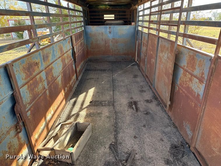 image for item EP0940 Turnbow livestock trailer