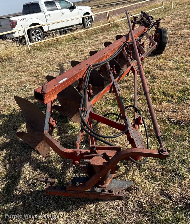 image for item EP0943 Plow