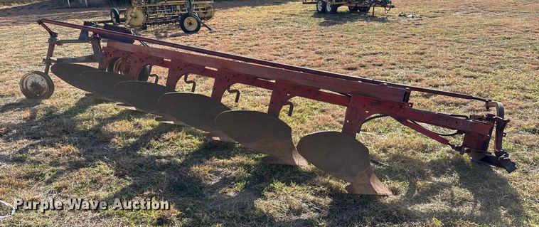 image for item EP0943 Plow