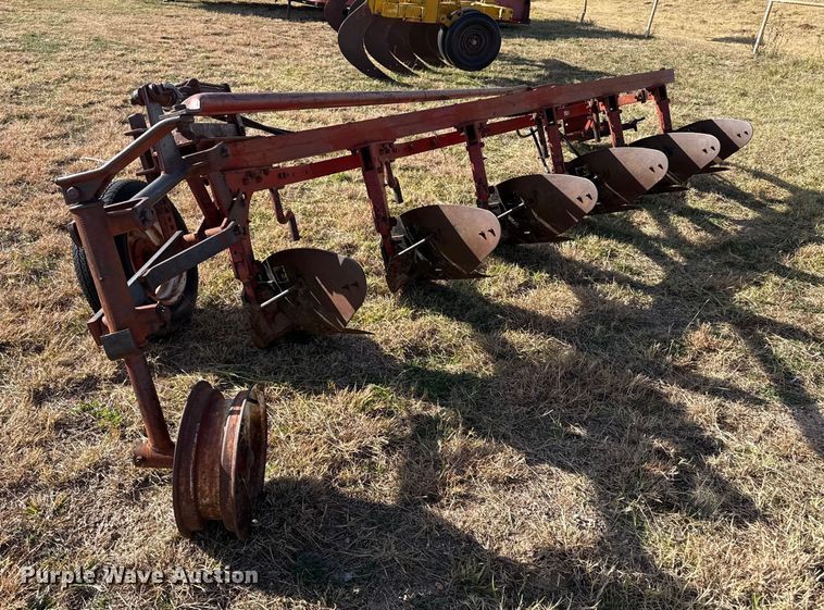 image for item EP0943 Plow