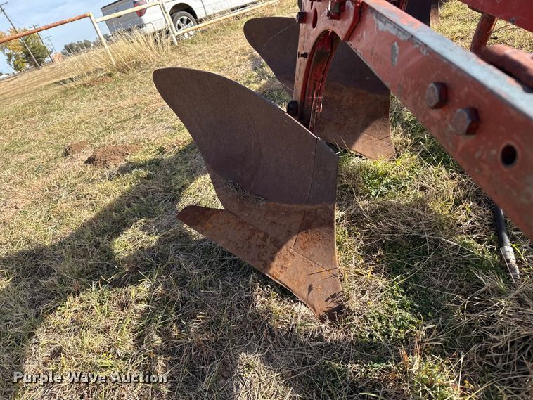 image for item EP0943 Plow