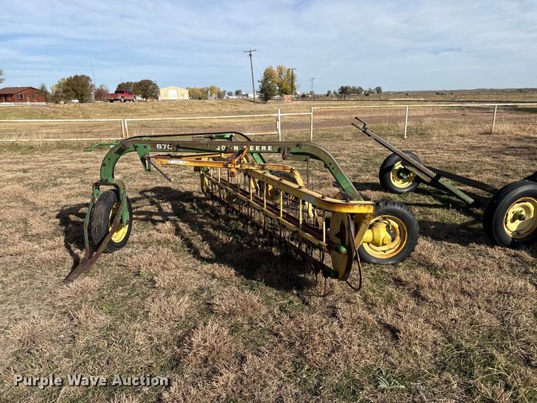 image for item EP0944 (2) John Deere hay rakes