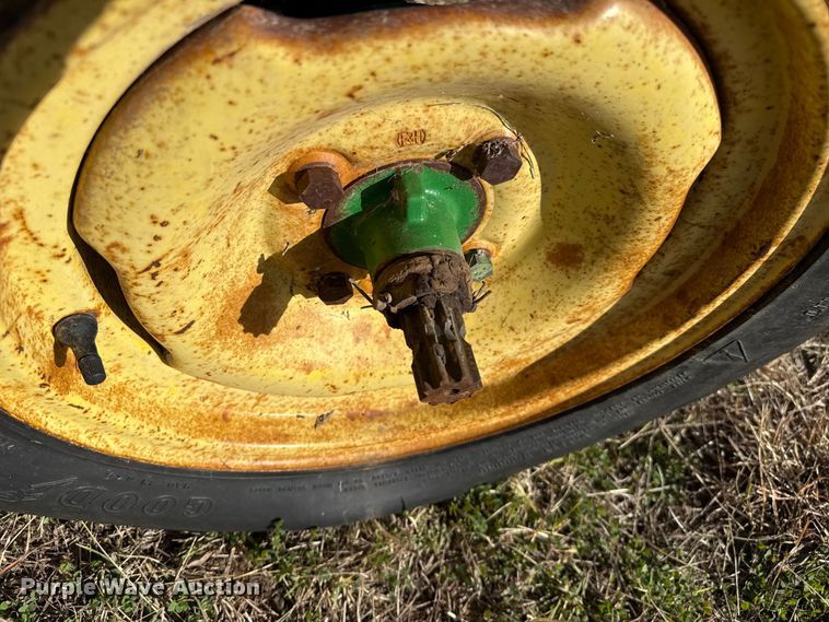 image for item EP0944 (2) John Deere hay rakes