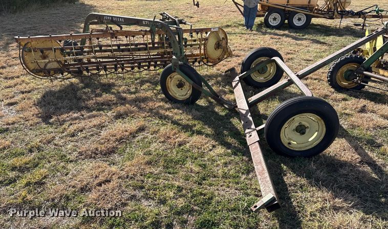 image for item EP0944 (2) John Deere hay rakes