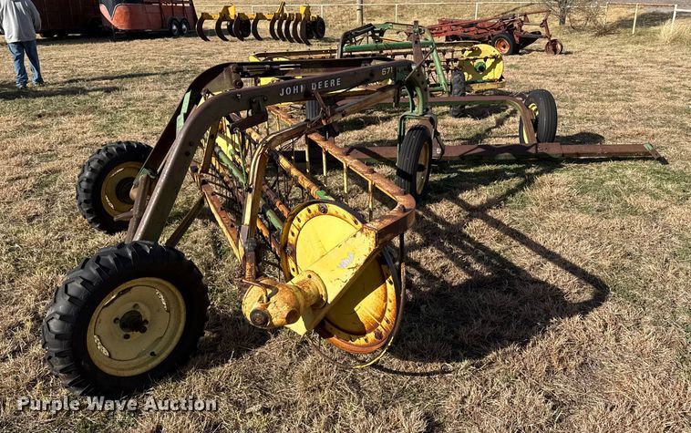 image for item EP0944 (2) John Deere hay rakes